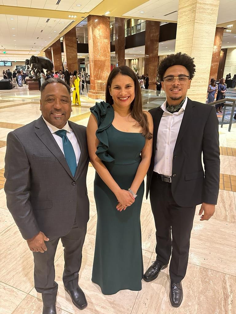 The Real B Hall.. (@brianha04358171) on Twitter photo Jack and Jill Gala in Dallas. It was an awesome event. We are just missing Big Brock😒. Love ❤️ my beautiful family me and Constance created💯💪🏾👊🏾🙏🏾
💜💛 <a href="/blakehall6_/">Błàkè Hall</a> @brockhall_ Jack and Jill Gala in Dallas. It was an awesome event. We are just missing Big Brock😒. Love ❤️ my beautiful family me and Constance created💯💪🏾👊🏾🙏🏾
💜💛 <a href="/blakehall6_/">Błàkè Hall</a> @brockhall_
