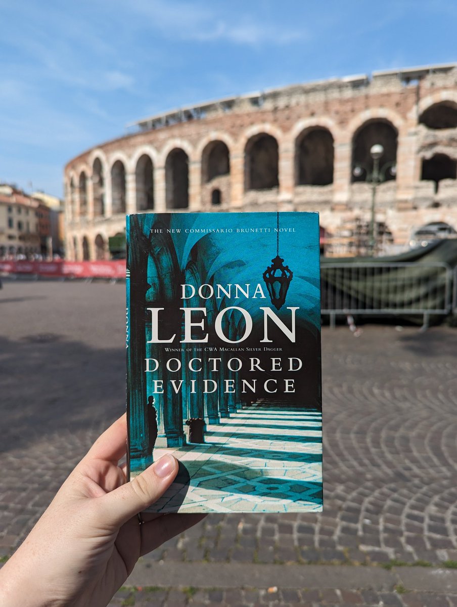 Ndfitzpatrick01's tweet photo. Day 3. Book 3. 

It's such a beautiful day in Verona to explore, sight-see and then round it off by reading a book in the park before heading back to #Venice. 

#verona #brunetti #donnaleon #donnaleonbooks #ampitheatre #bookreader #bookblogger #romeoandjuliet https://t.co/34EnbdkvZ9