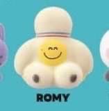 hooniestyles's tweet photo. YG CREATIVES DID ROMY SO BAD, I HATE Y'ALL 😭 https://t.co/KhqvCS73EV