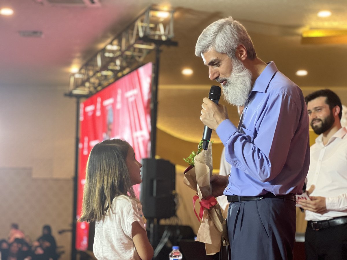 ' Ben sizin yanınıza gelip kendi başıma sizi kurtarmayı diliyordum hep... ' 🥹  AlparslanHocayla Hasbihal