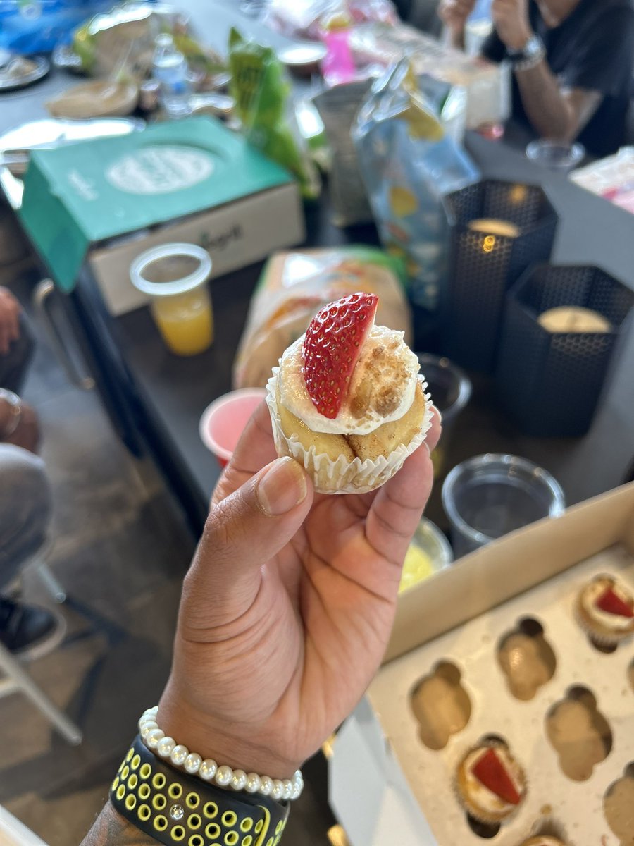 <a href="/Cinnaholic/">Cinnaholic</a> 🤌🏾🍰🌱