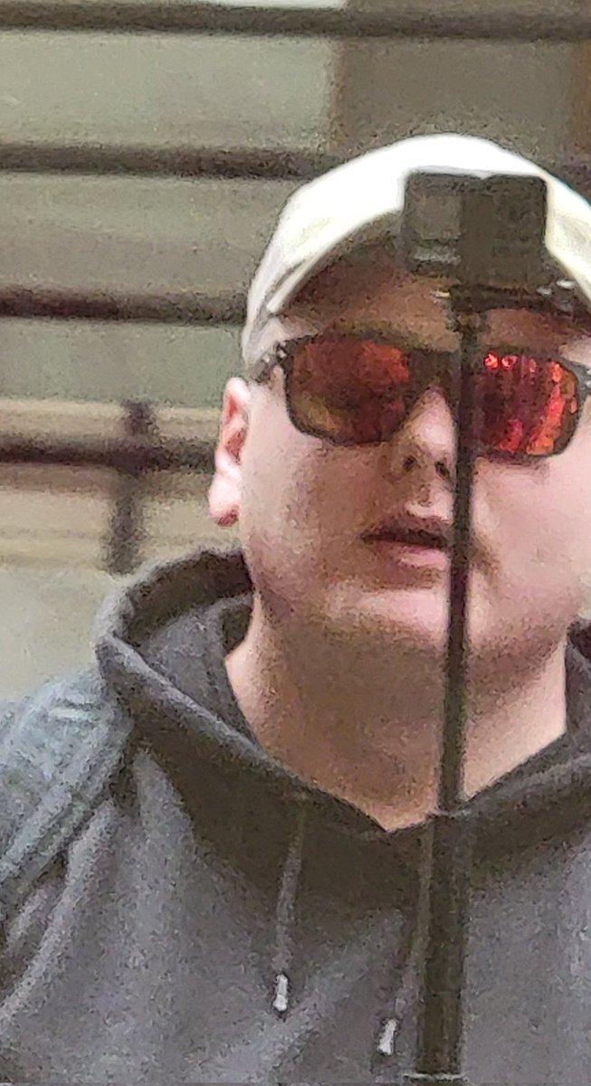 Ah, the story hour has protestors this time. One of the fascists decided to show his sad little face 

If anyone happens to know where he's employed... 😘