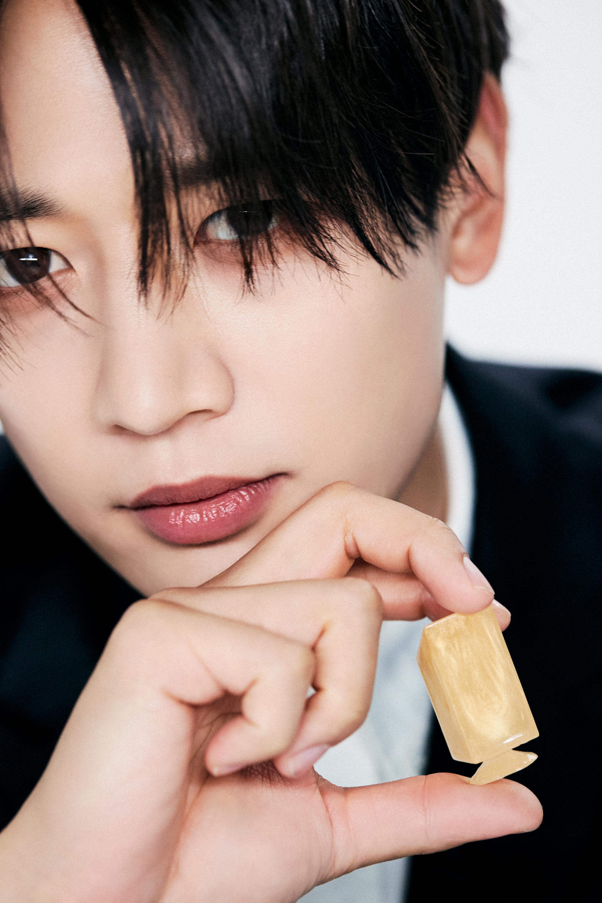MINHO (SHINEE) 直筆サインポスター Amazon.co.jp: ミンホ直筆サイン入り2Lサイズ写真‥Choi Min-ho
