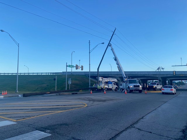 Public Service Co. tweet media