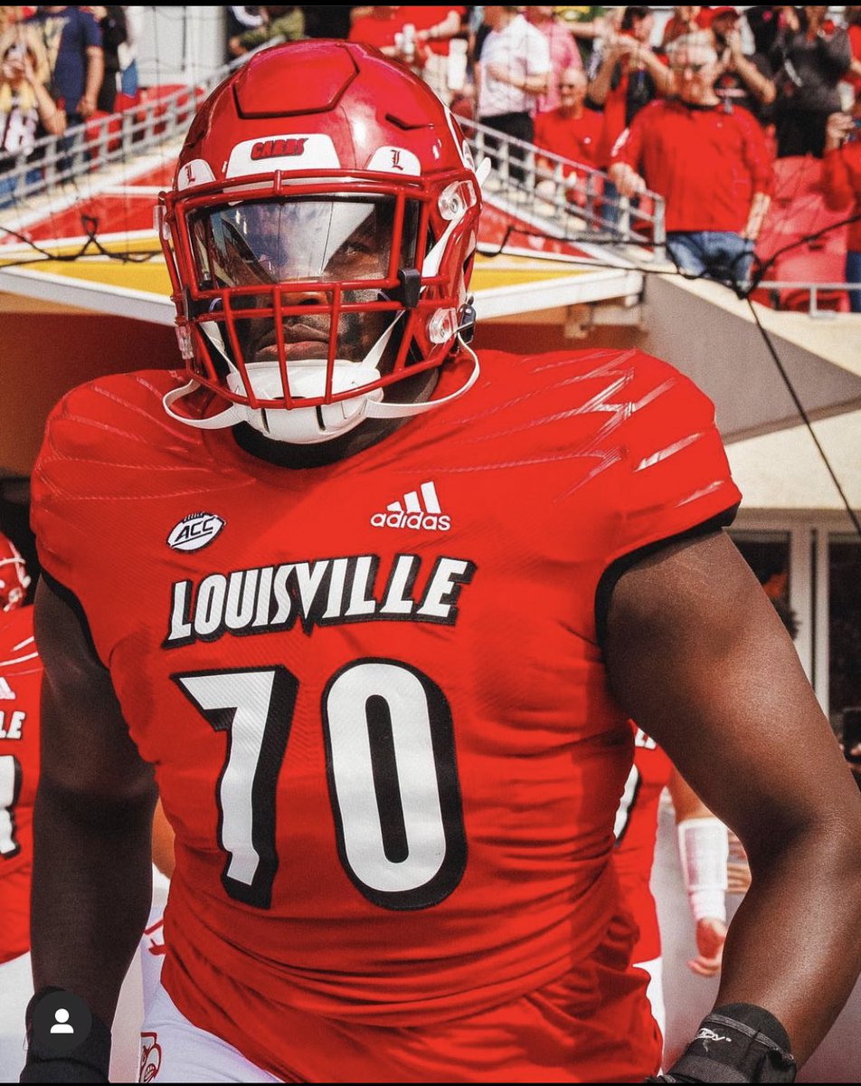 gerrickgordon's tweet photo. Extremely blessed to receive an offer from the university of Louisville #GoCards @pete_nochta13 @CoachROwens @352OL @CoachBrantleyTC @JB3Bynum @CoachYoung34 @BuildsByBeth https://t.co/t3KHQhNBB5