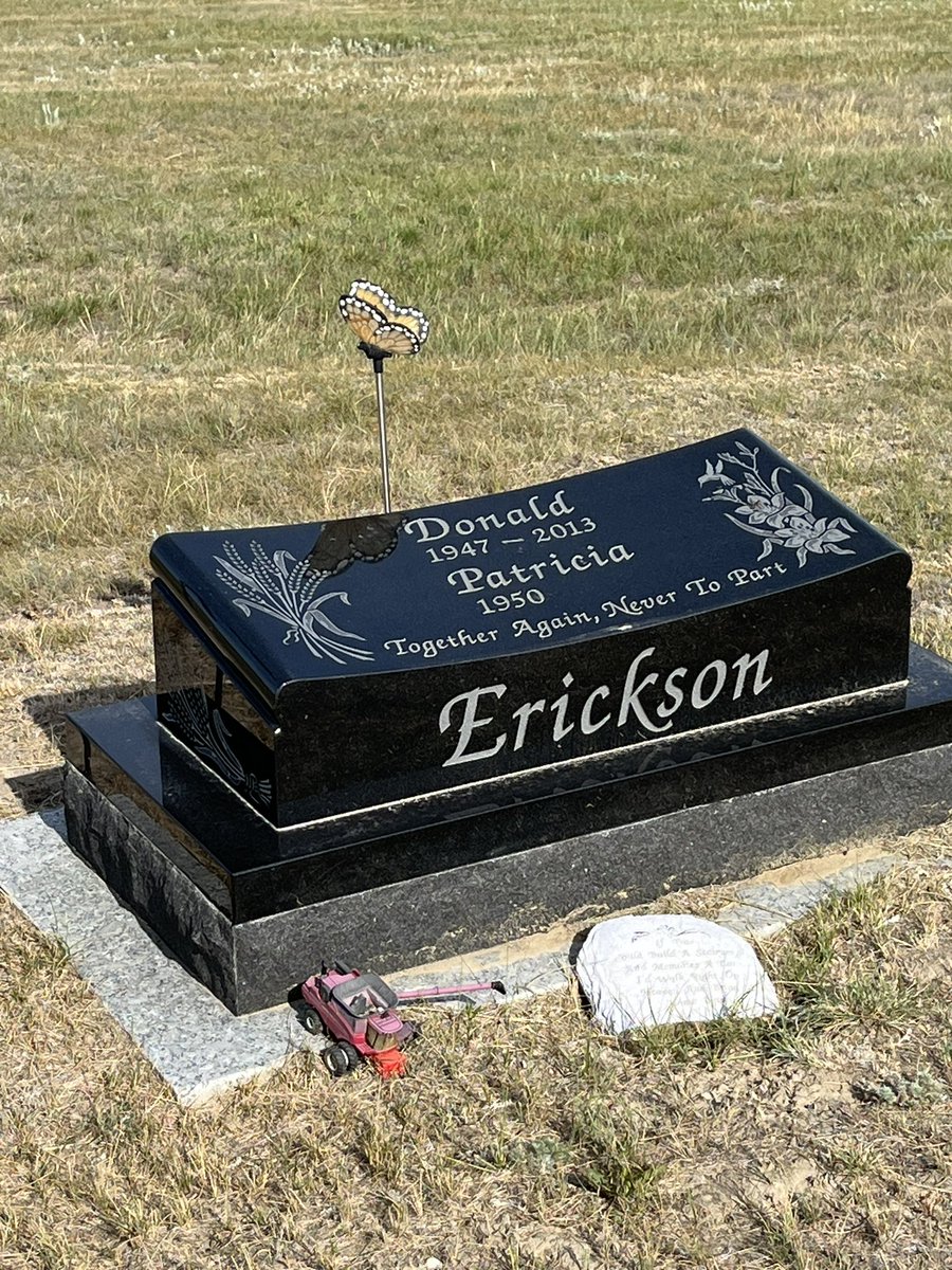 Dean Erickson tweet media