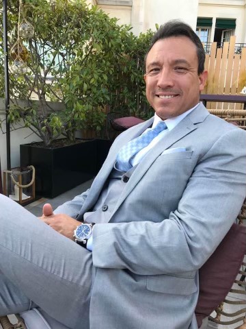 Today we celebrate all the awesome Dad's out there! Happy Father's Day. 🍻
📸 ft. Sam

#FathersDay #salsaparty #chipsandsalsa #salsabrate #SamsFamousSalsa