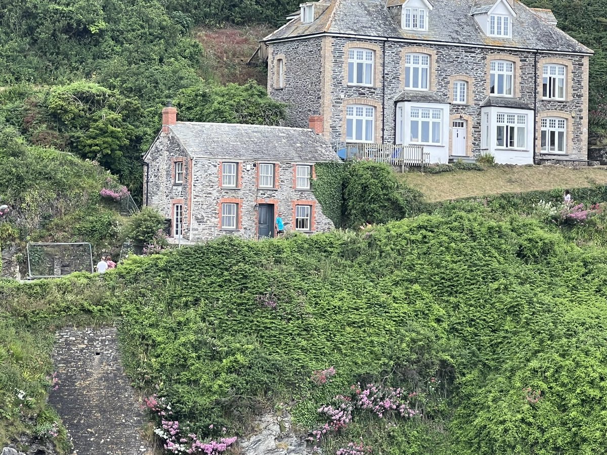ABailes2014's tweet photo. Been to visit #portissac today. Bit of a Doc Martin fan so always fancy coming down and having a look around. #Docmartin https://t.co/u6Fr8cMK7P