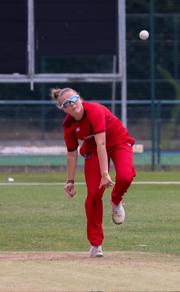 MikeR4A's tweet photo. .@thundercric Five for five off five for Sophie before a light drizzle break at Blaze Academy v Thunder Academy https://t.co/CttyJwKcrW