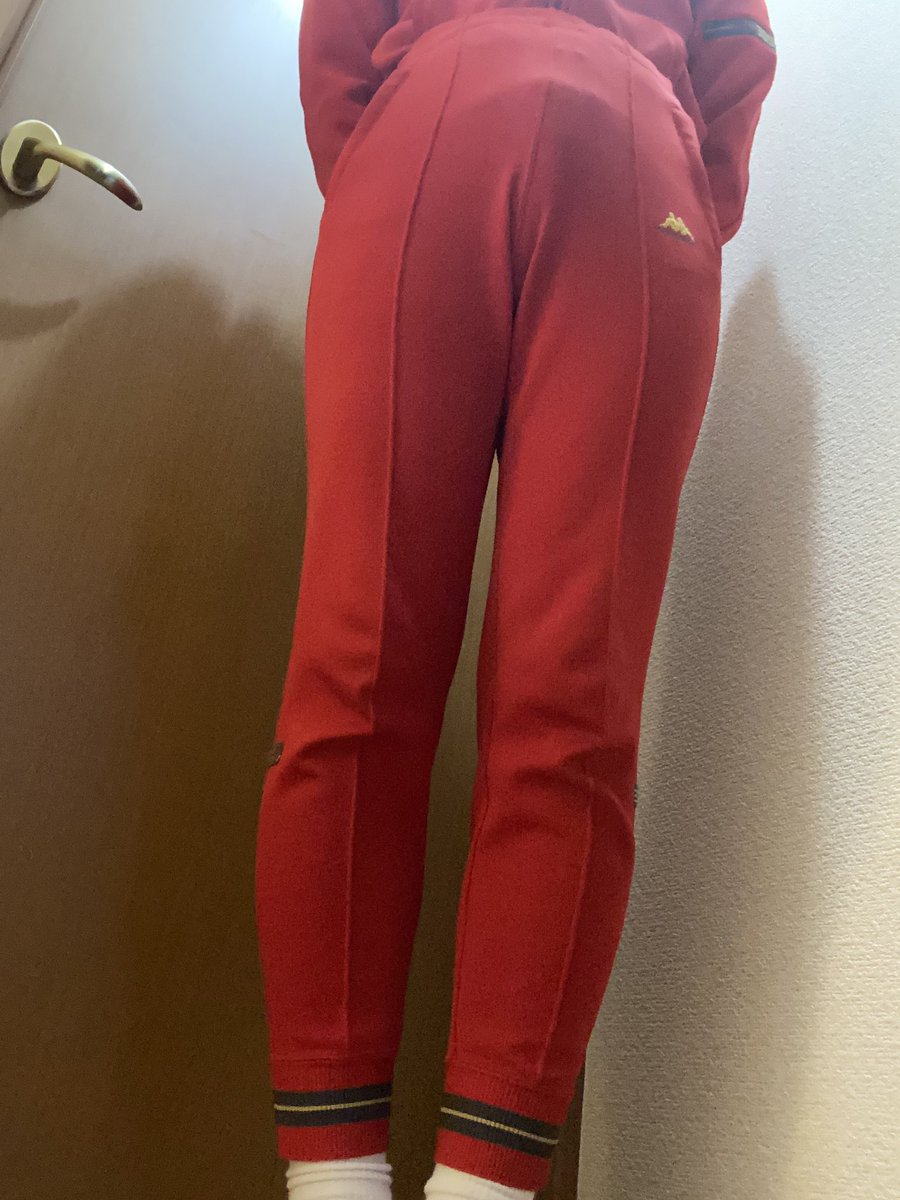 taccccha's tweet photo. オムツ履いてみた
このままおしっこしたらオムツから漏れて普通におもらししちゃった。笑 https://t.co/FqQzQV3eEh