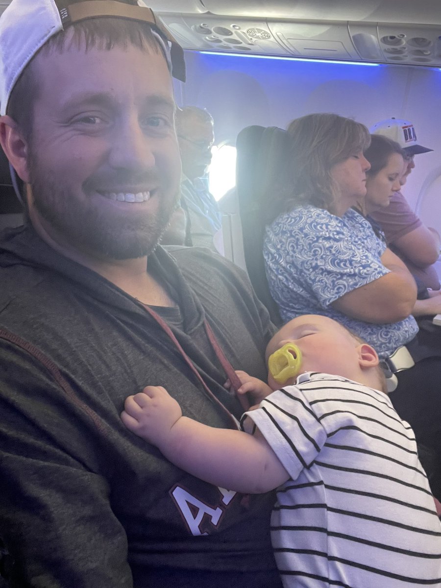 cnrainey88's tweet photo. Happy Father’s Day to the Daddy who brings the calm, the laughter, the best naps, and all the kisses to our world! @CoachDougSaylor https://t.co/i339TkfrWH