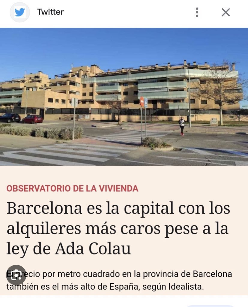 Barcelonaesque1's tweet photo. @MaxCahnerP @bcnencomu No es el que diu la realitat #cinics https://t.co/a7zlvXC5uj