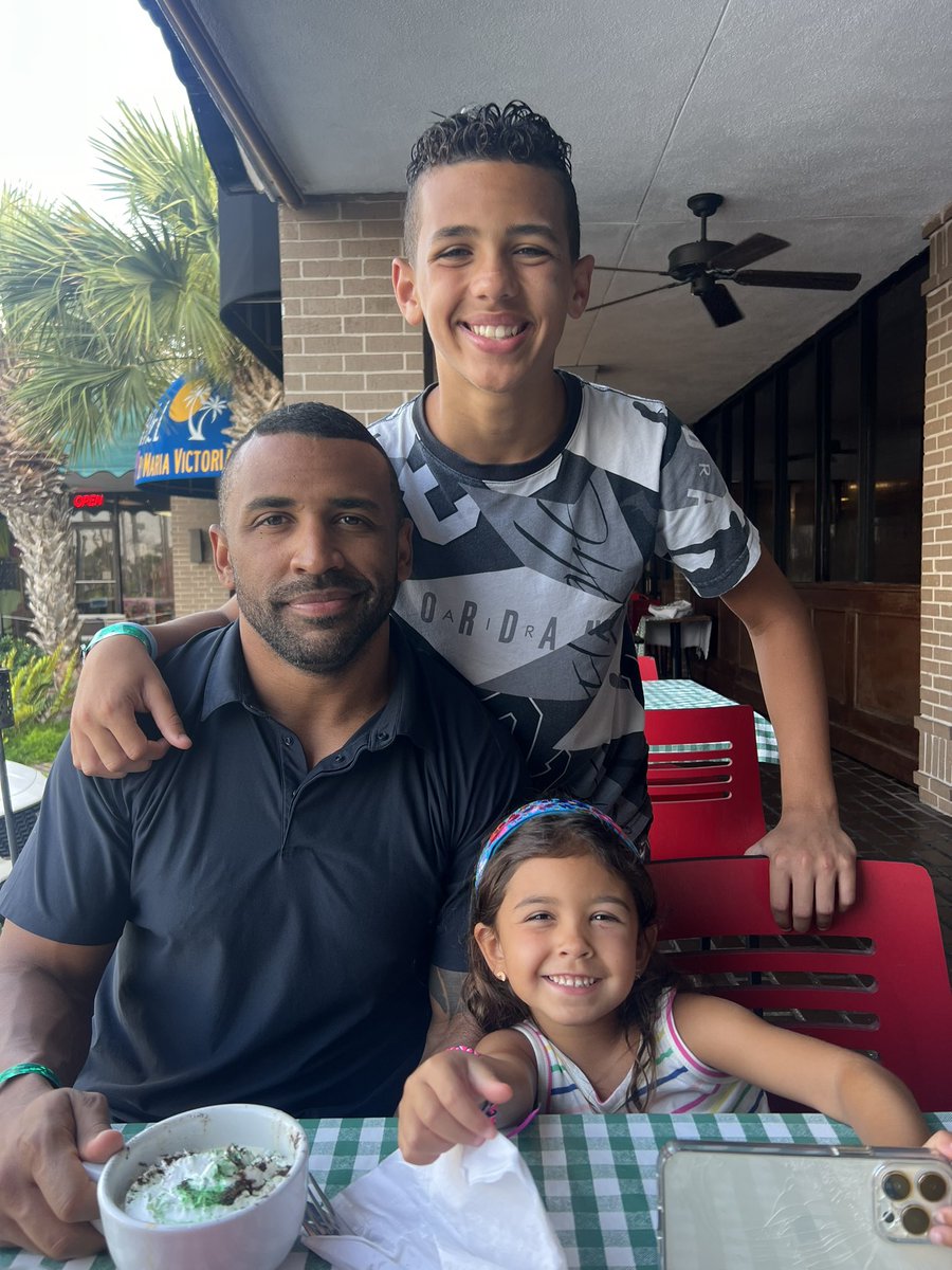 TheRealTDGold's tweet image. Happy Father’s Day to the best dad ever!!!! Love you dad