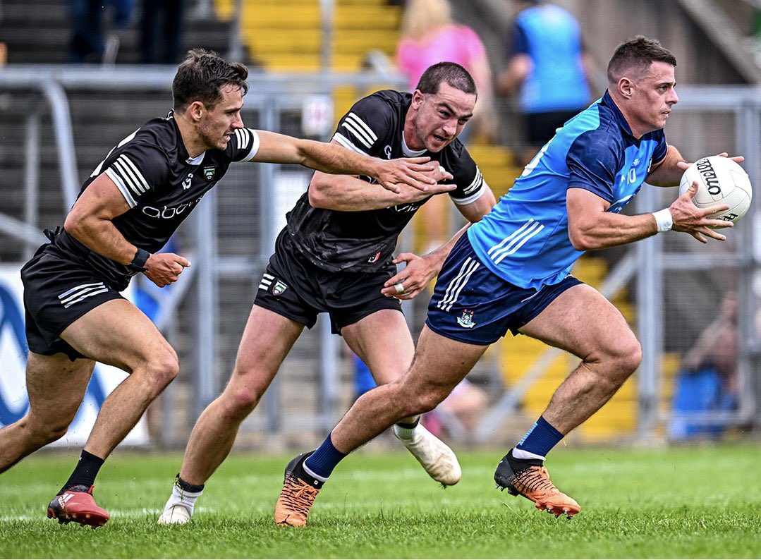 Routine stuff in the end, good games for Con, Basquel & Howard. Great to see Paddy Small & Eoin Murchan back in the mix too.

#UpTheDubs #COYBIB #GAA #DUBvSLI