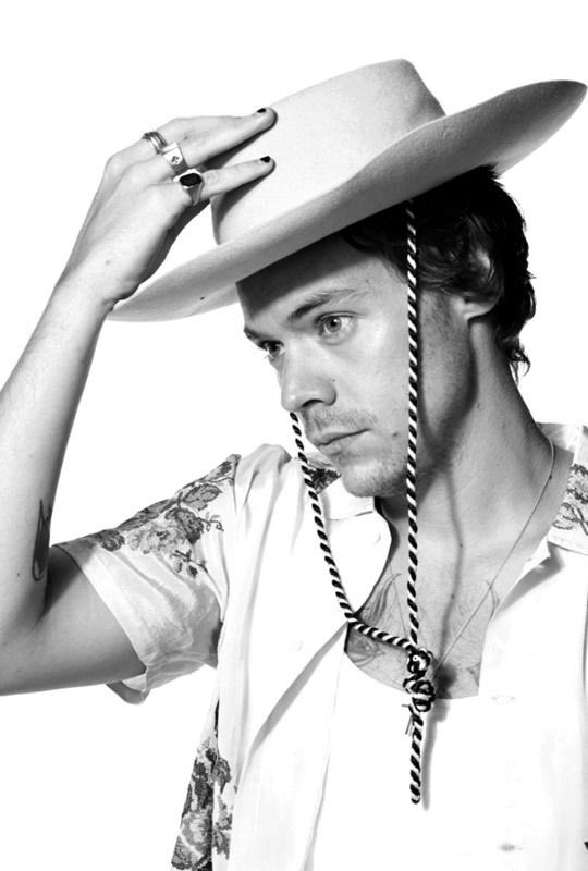 harrystyltes's tweet image. Good evening, people. I’m Harry and I would like to looking for more Western RPs to be friend with by joining this #openfollow. Kindly leave any trace and I’ll come to you right away.