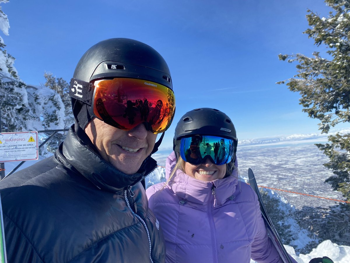 EmilyQuinnCope's tweet photo. Happy Father’s Day to my dad!!!! King of the alpine @huskynationcope https://t.co/7iWHUGf2Qy