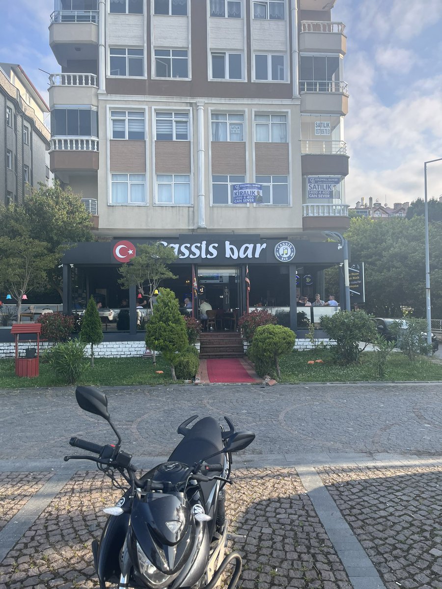 #walesaway good time in Samsun but watch out for this bar. £10 a pint !!