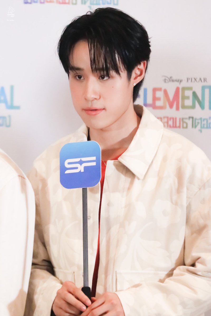 peppero_nut's tweet photo. 180623 | #SFxElemental ✨

🤏🏻🤏🏻

#LYKN #nnutdan https://t.co/WlZoik6QUR