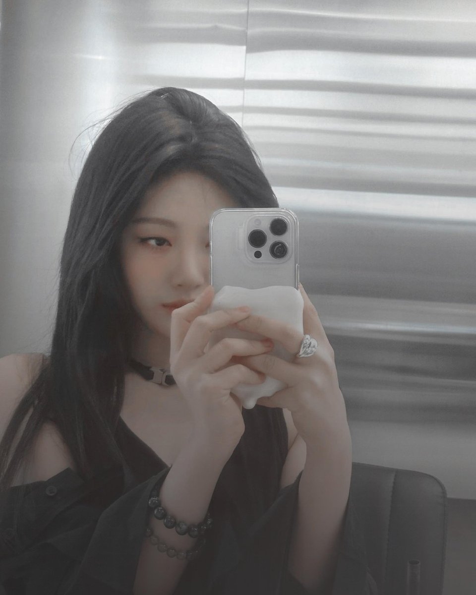 ⠀⠀⠀

͏
             XXIII ｡     𓋰    SNS UPDATE
             06 ╱ 18.ㅤㅤᥫᩣ ㅤㅤ23 : 30
             ˗ˏˋ —ㅤsweet  dreams , you  .ᐟ
͏

⠀