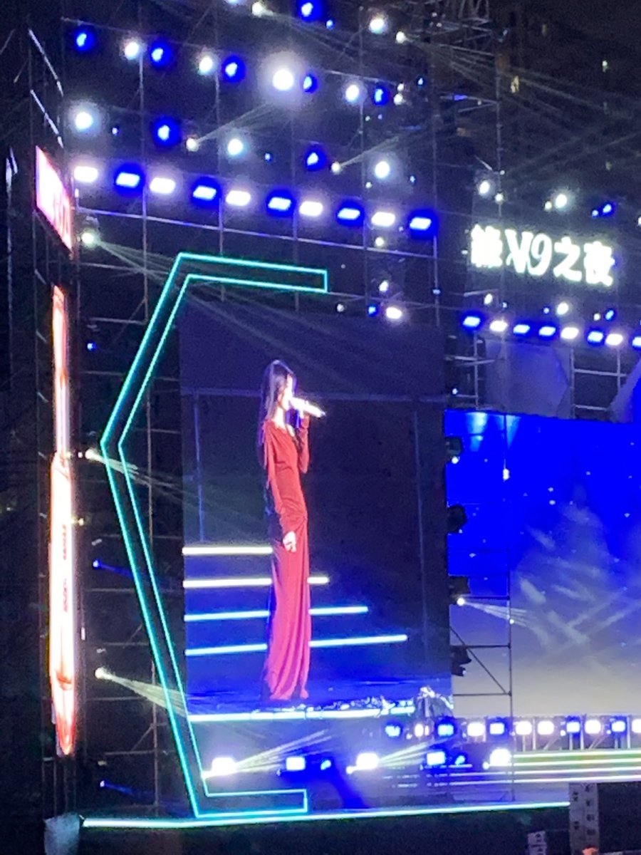 bryceischill's tweet photo. 我有单依纯看谁羡慕了 https://t.co/pxhGghGgg7