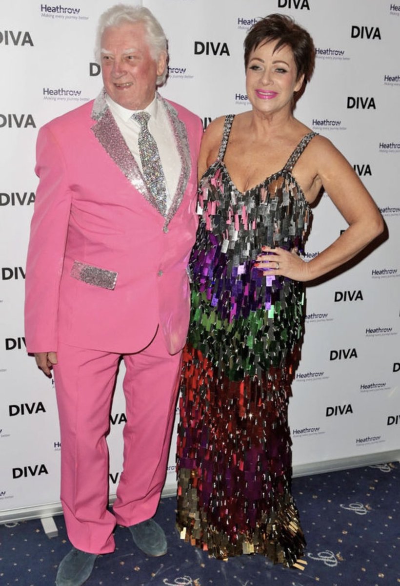 Denise Welch tweet media
