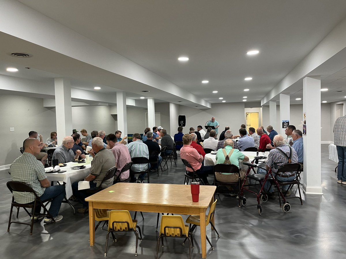 Nick_Hartman1's tweet photo. Great to have @wolvescoacha in the Lord’s house today sharing with our men a challenge to lead well, teach well, and follow Christ in all things! A little breakfast for the men as well! #FathersDay #Sunday https://t.co/UFgJsfvfyF