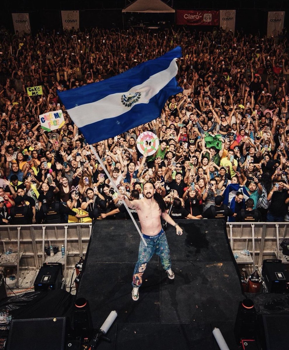 Salvadoran Pride tweet media