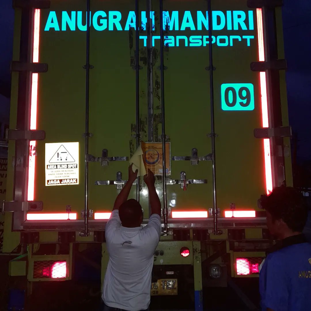 BKIPM_Langsa's tweet photo. #onehealthkipm pemeriksaan pengriman ikan tongkol beku asal Kab. Aceh Timur jumlah 20.000 tujuan Muara Baru Jakarta Utara alat angkut thermoking 
#KKPThrive 
#MenteriKKP 
#BKIPM 
@BKIPMJAKARTA_2 https://t.co/ZcFnwoED7q