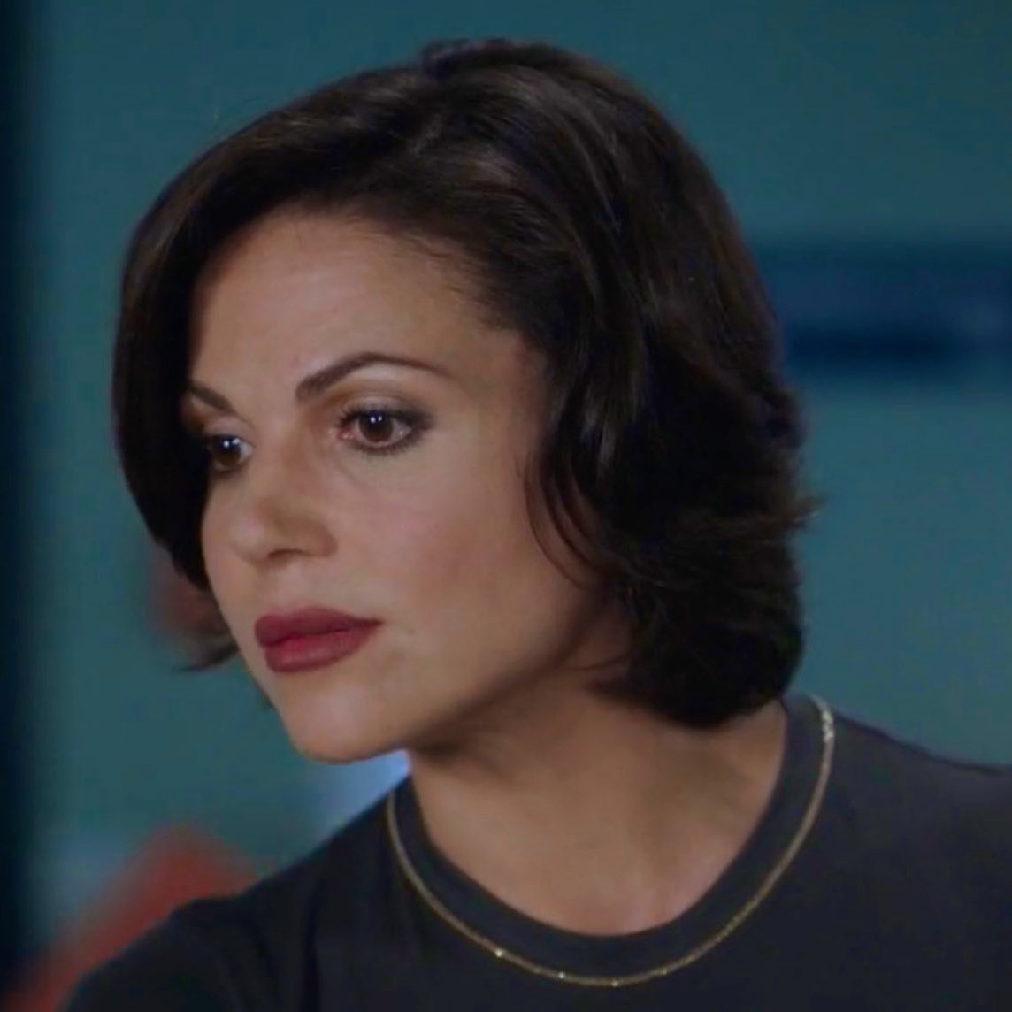 heyitsmily12's tweet photo. regina : henry you’re grounded 

emma : babe i think—-

regina : you too emma swan https://t.co/re255KSmFE