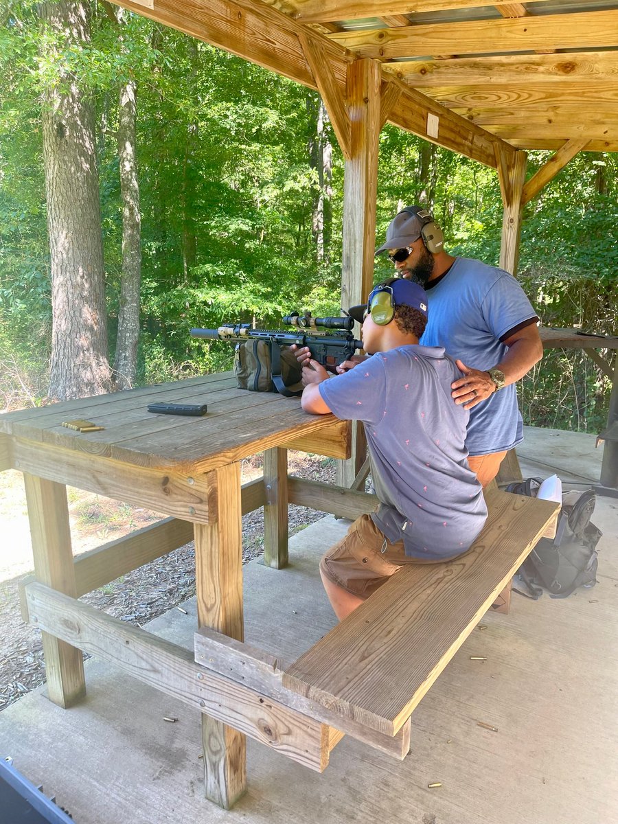 Banks1Robert's tweet image. #StrongDadJune Happy Father’s Day