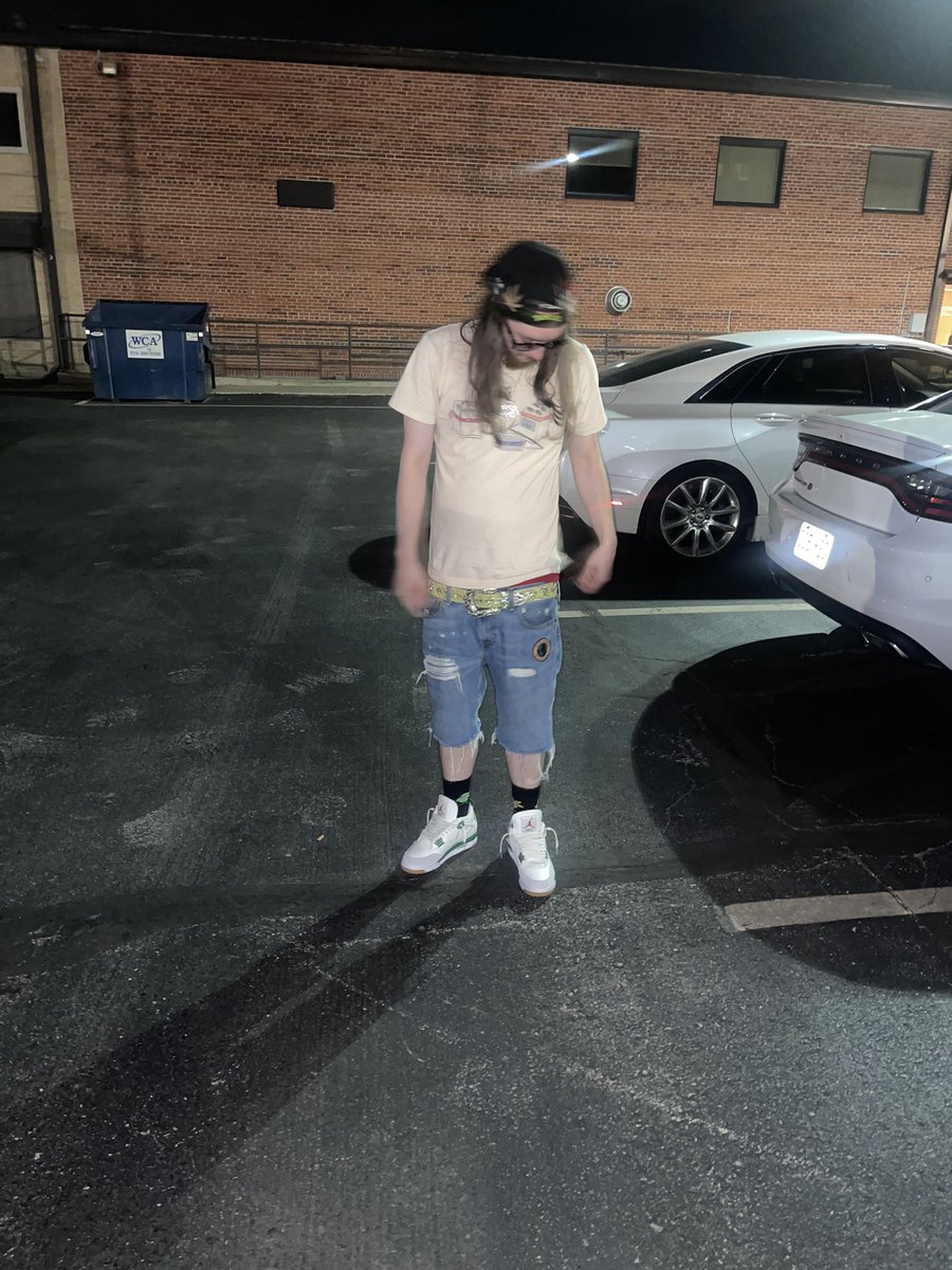 DBaBy_TGOD's tweet photo. Fucc tha Charm see tha Shoes he got on๐๐ค๐ผ๐ค See Ya ๐ฝ๐ธโ๐ผ#TGOD #EWDIL https://t.co/J9hXfQZDuk