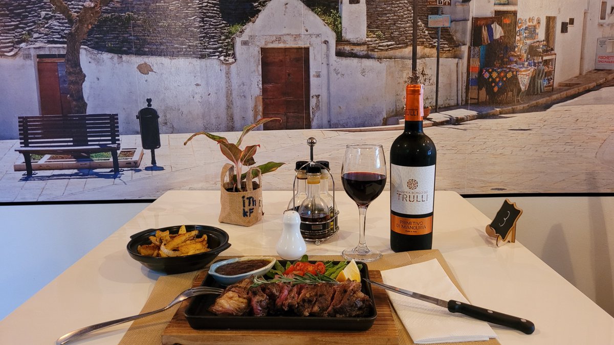 PoldoItalian's tweet photo. "Experience the authentic flavors of Puglia with Azzurro. Our love for tradition shines through in every bite. 🌿❤️ Join us on a culinary journey that captures the essence of Puglian cuisine. Discover the magic of Azzurro. #Azzurro #Puglia #Flavors https://t.co/KUt2WrrJY8