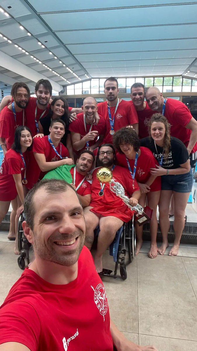 DarioNardella's tweet photo. La @RariNantesFI è campione d’Italia 2023 della pallanuoto paralimpica. Firenze è fiera di voi! 🏆👏 https://t.co/BB1IsNdMA3