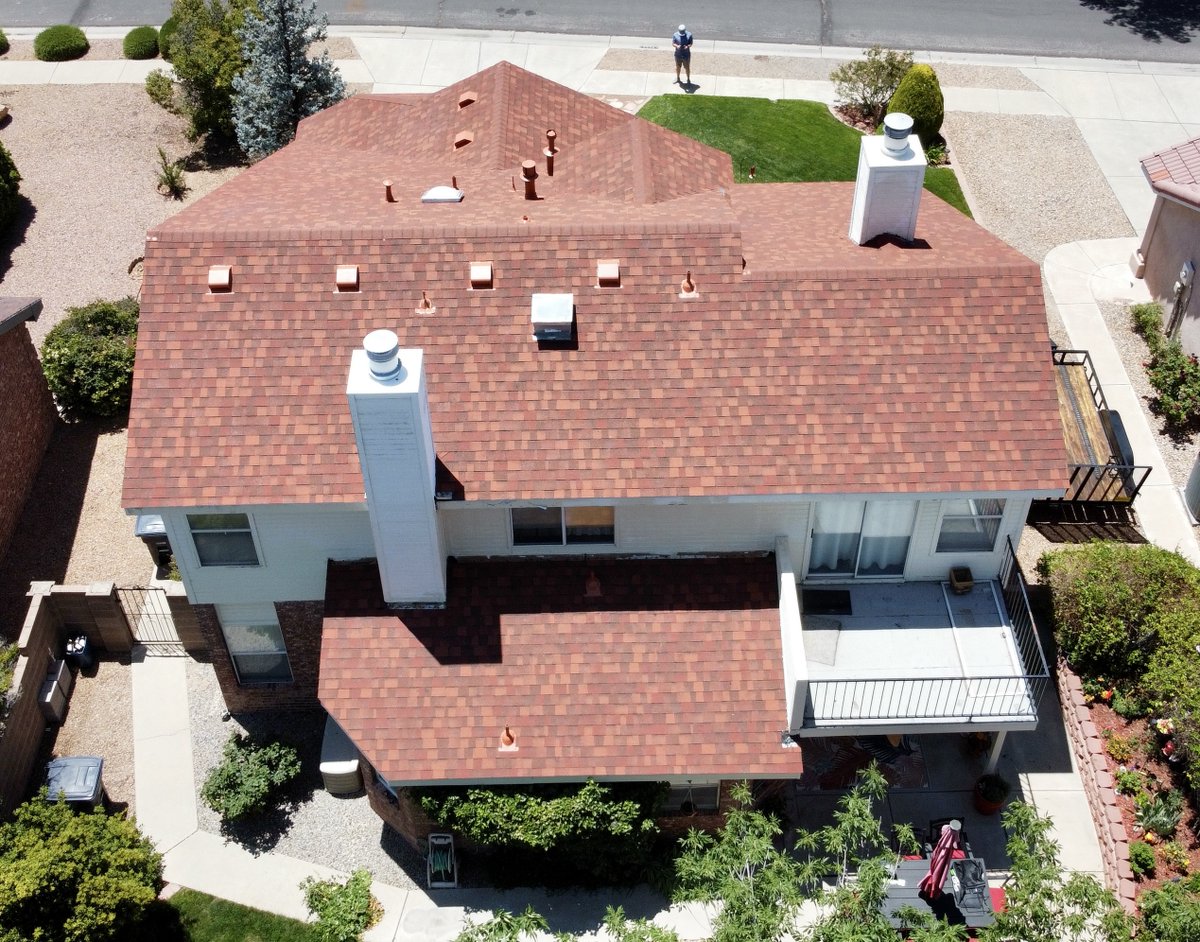 RIVERTON Drive NW - AFTER --- B-E-A-U-T-I-F-U-L 

#roofer #roofing #newroof #roofingcontractors #roofingexperts #shingleroofing #residentialroofing #roofs #roof #residentialrealestate #albuquerque #nmtrue