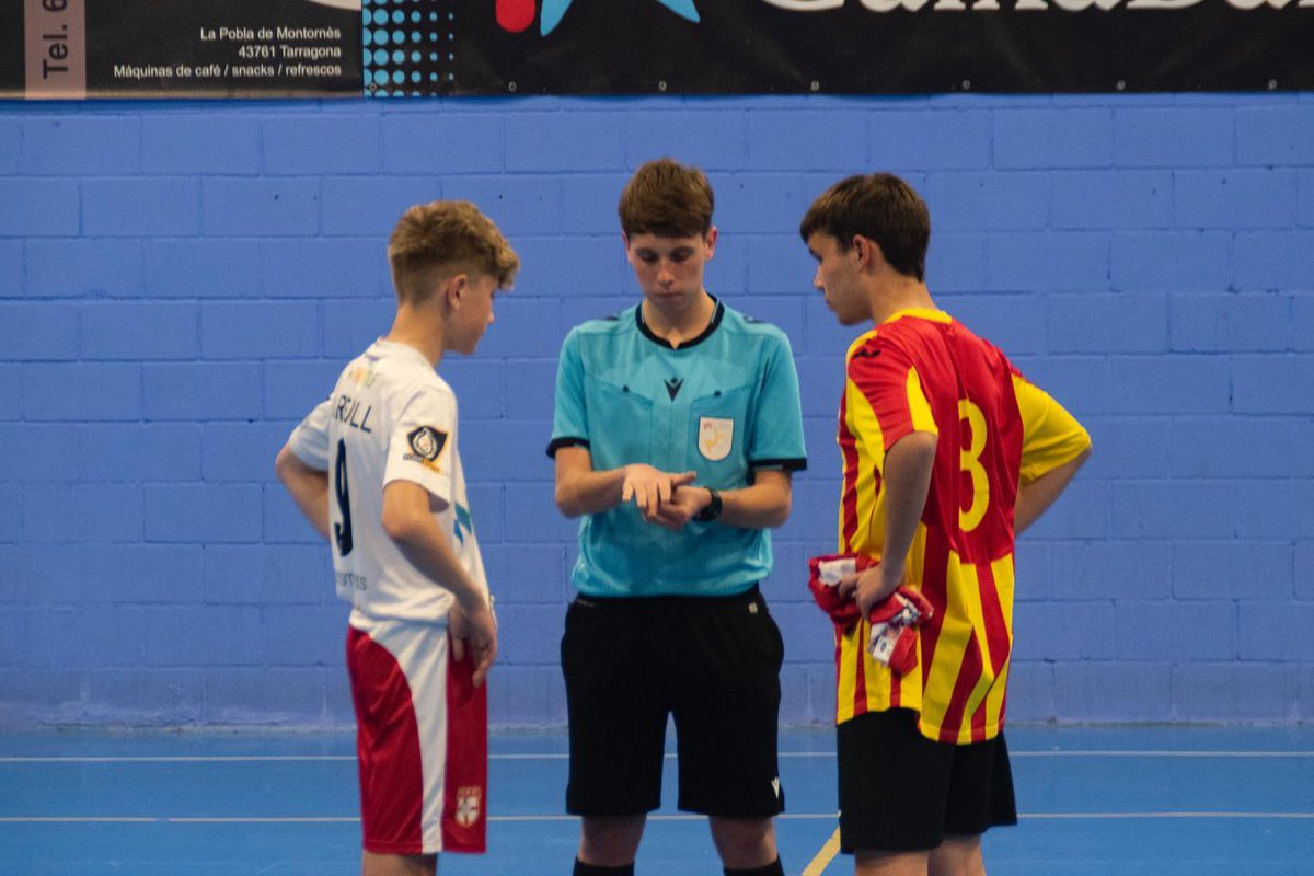 YorkFutsal's tweet photo. 23/24 - SQUAD ANNOUNCEMENT
Academy product Lewis Marshall agrees a new deal. A product of the Vikings Academy (for the last 7 years), Lewis graduated to seniors during this season and has gone on to make 7 first-team appearances for the club.
#7 LEWIS MARSHALL
#yorkfutsalmassive https://t.co/dShvKAyy7Y