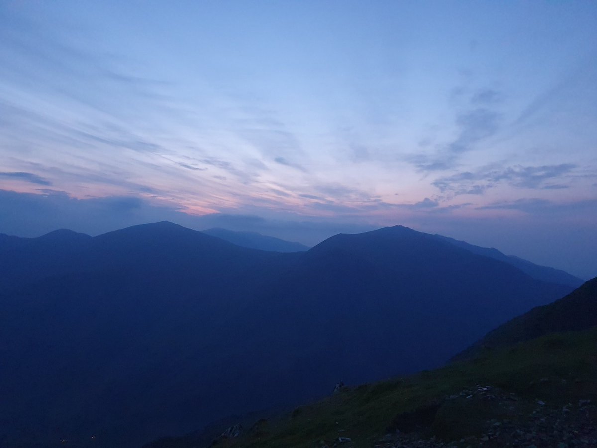 JustinTaylorRS's tweet photo. Helped a wonderful group of people from @LilyMae_UK to complete #snowdonsunrise23 challenge. During the walk, some parents shared some uplifting stories about their babies. Many little ones fondly remembered. 💖 https://t.co/G53mMlz7go