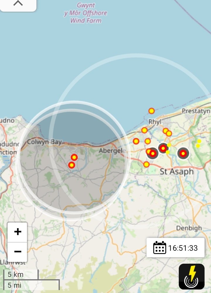 All kicking off around #Abergele #thunderstorm #Wales