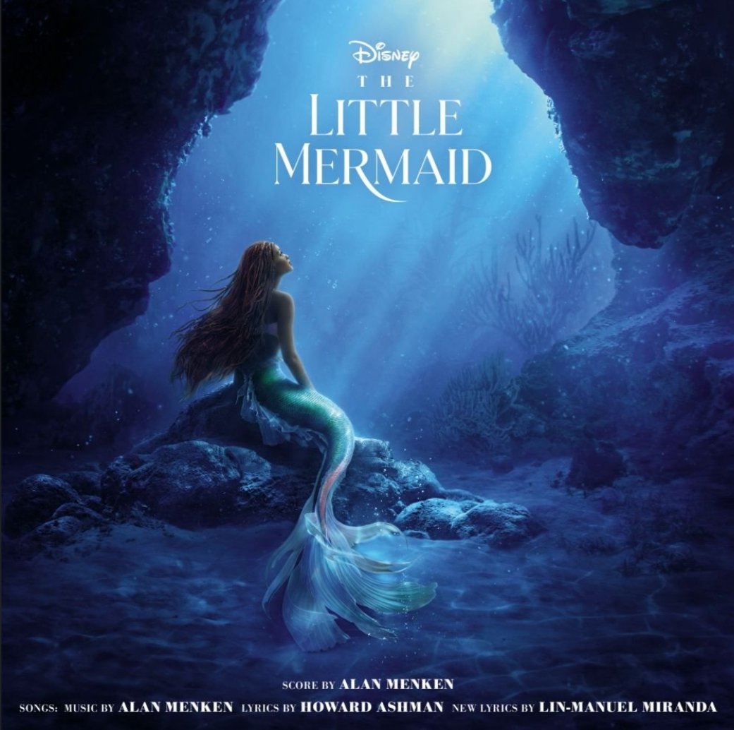 Raystryder's tweet image. To my surprise #TheLittleMermaid lands in the better section of Disney's live actions. Halle Bailey' performance and voice give life to Ariel, visals are beautiful and the voice acting made me forget how the animals look. Stayed true to the OG while doing its own thing(8.5_10)