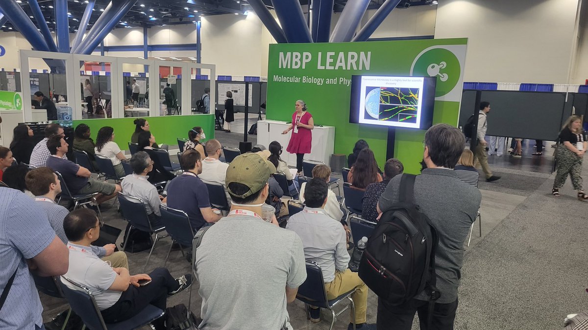 Anthony Vecchiarelli (@cellforganized) on Twitter photo #ASMicrobe
<a href="/LlopisMontero/">Paula Montero-Llopis</a> TrackHub
Dropping the mic on microscopy methods in bacteria!! #ASMicrobe
<a href="/LlopisMontero/">Paula Montero-Llopis</a> TrackHub
Dropping the mic on microscopy methods in bacteria!!