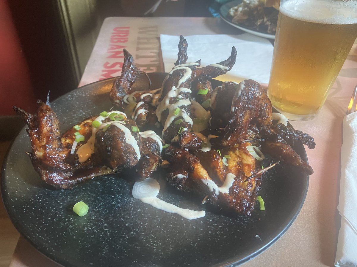 A Father’s Day @NMBCo rocket lolly in the <a href="/BierhausCork/">Bierhaus Cork</a> as part of a few pre waterboys beers on the last huzzah of the hols. Some lovely bbQ chicken wings in <a href="/whiterabbitcork/">White Rabbit BBQ</a> beforehand