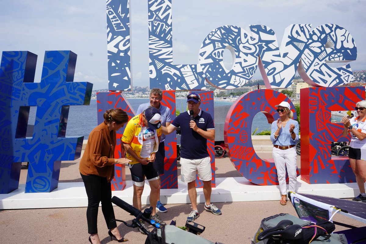 A Nice, pour féliciter les participants du Sun Trip, un meeting réunissant des adeptes du vélo à énergie solaire. Nous saluons avec <a href="/ECiotti/">Eric Ciotti</a> et <a href="/ca_ginesy/">Charles Ange Ginésy</a> leur 1ere venue dans le Département des Alpes-Maritimes où ils ont parcouru pendant 2 jours les reliefs de notre territoire.
