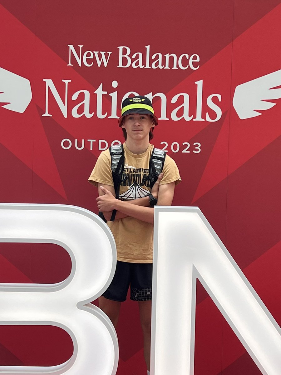 Placed 18th in the Freshman 1 Mile with a 4:33.5 at @newbalance NBNO 2023 #moreworktodo @BHSDogsTrack  @MileSplitIN