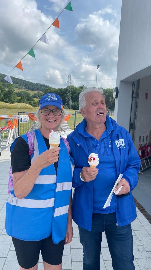At the DSD Games - the ice cream is a 99 - nothing to say about the number of years service to DSDAC & Irish athletics by these two.