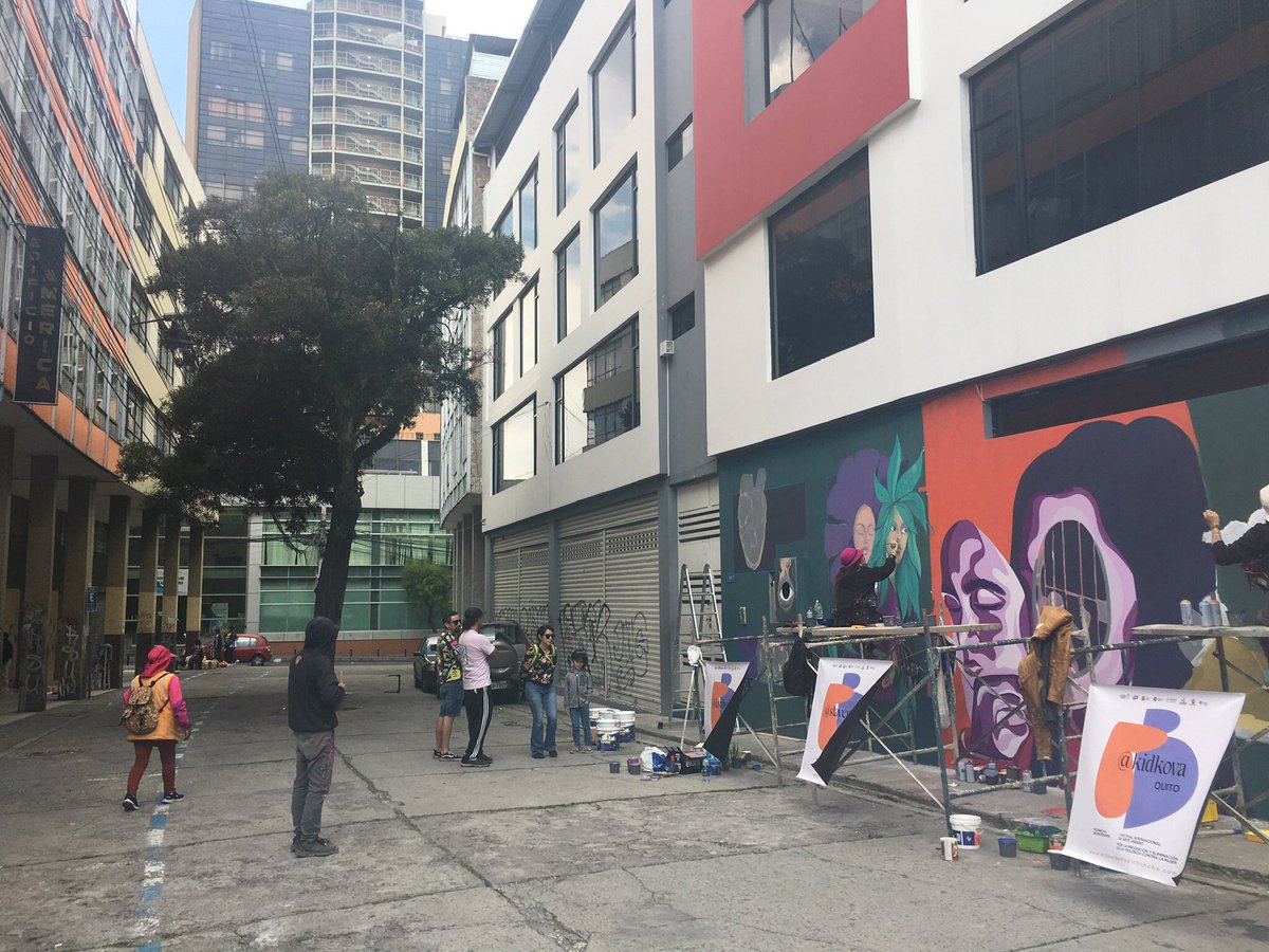 🌞🐰🌚
✌🏼 
.
.
#quito #ecuador #graffitistyle  #streetphotography #graffiti #bombing #streetart #graffitiecuador #streetartecuador #graffitiphotography #quitocalle  #tags #graffitimagazine #nft #topgraffiti #globalstreetart #magazine #grafffunk #topstreetart #ilustraecuador 🔻