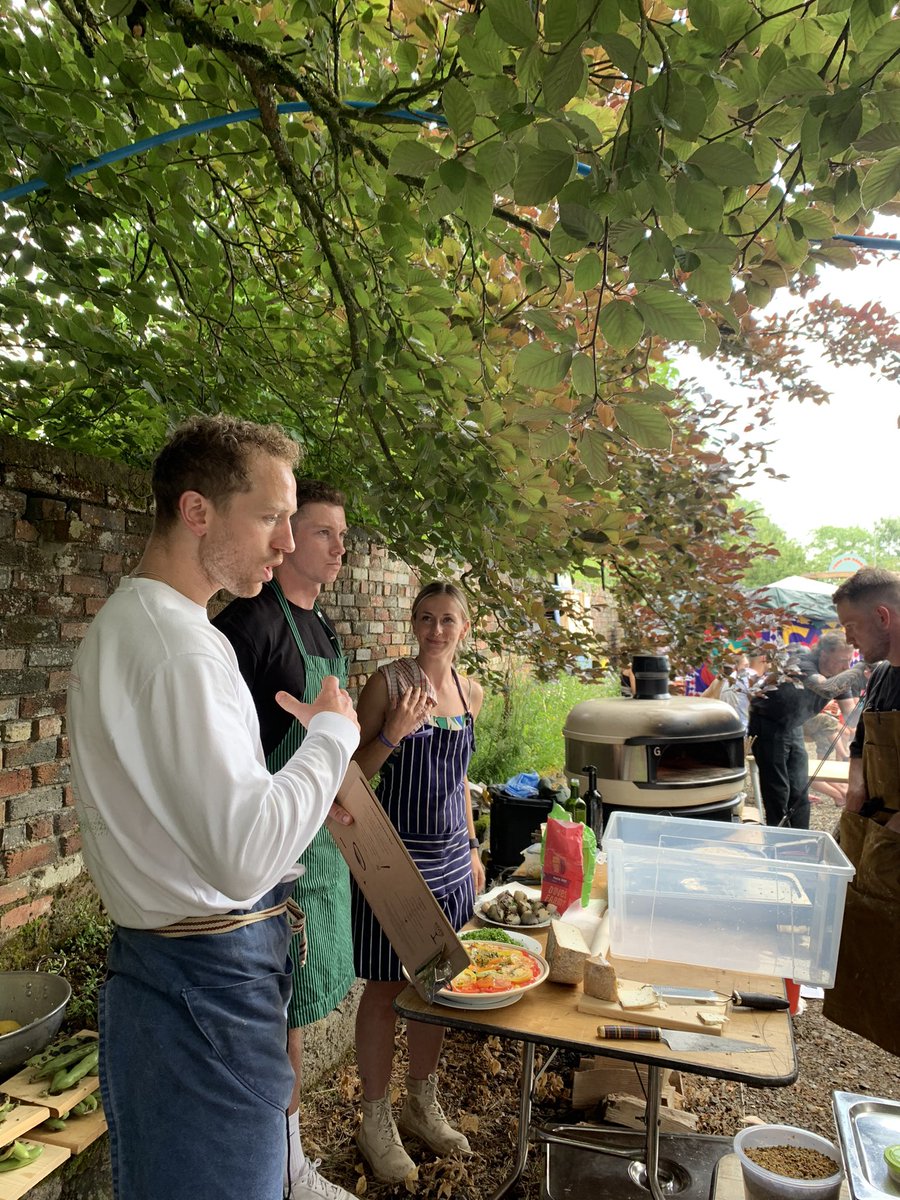 The most gorgeous Guzzle pop-up at @BodyandSoulIrl - incredibly talented chefs, lovely diners, and the thunder and lightening steered clear until everyone finished their meals!