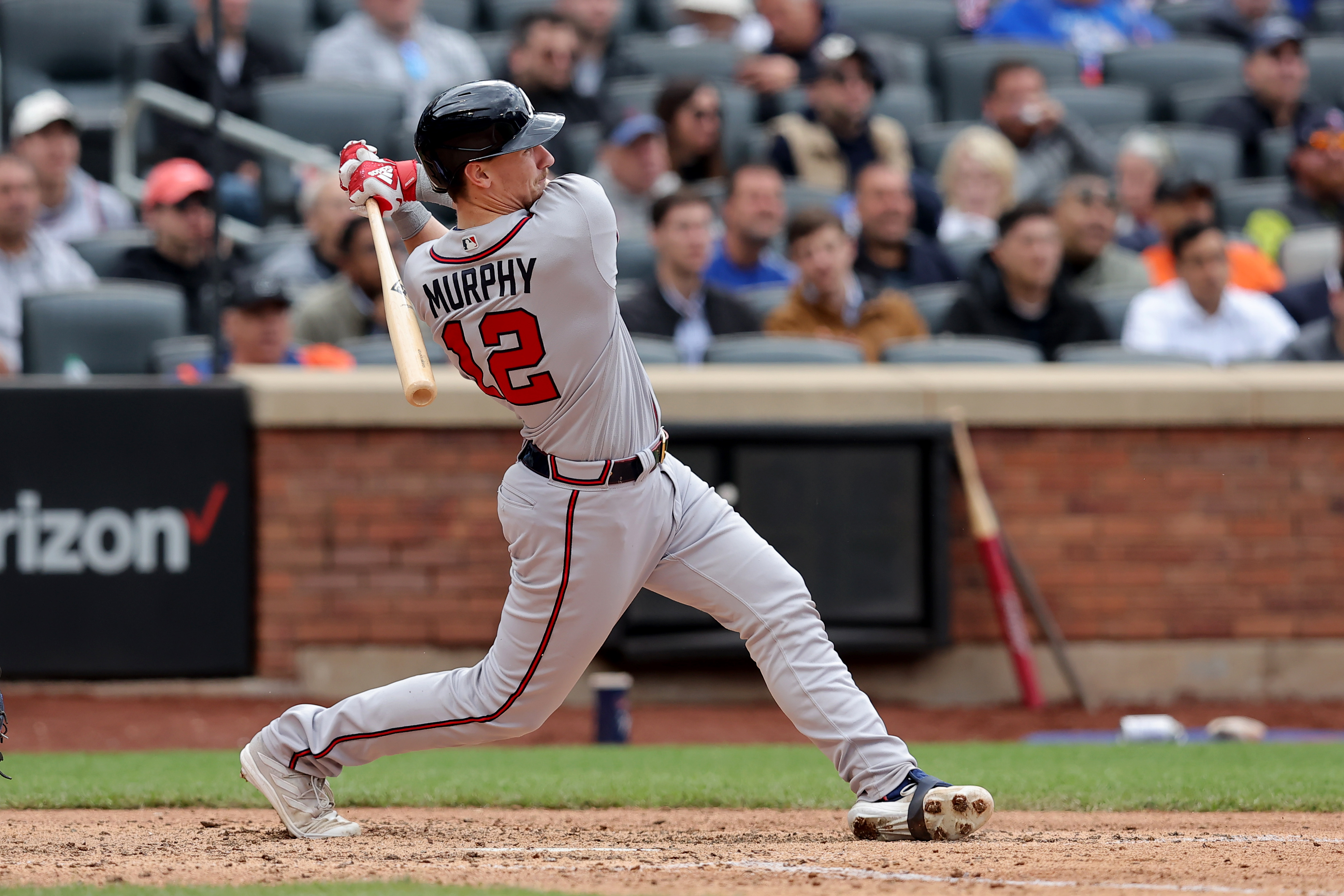 MLB Trade Rumors on X: Sean Murphy's uncertain injury status prompts a  #Braves roster move:   / X