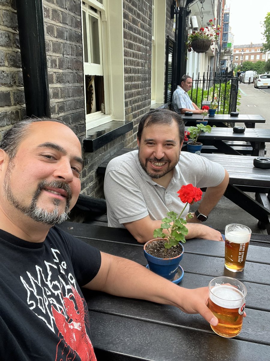 Semih Tareen (@virusfantom) on Twitter photo Sevgili <a href="/sbasegmez/">Serdar Başeğmez</a> ile Londra’da önce bol zsncefilli homeopatik hastane önünde poz verdik. Arkasından homeopatik tedavi olarak sardunya ile beraber şerbetçi otu bastırmasıyla devam ettik. <a href="/yalansavar/">Yalansavar</a> ‘ın kulaklarını çınlattık. Sevgili <a href="/sbasegmez/">Serdar Başeğmez</a> ile Londra’da önce bol zsncefilli homeopatik hastane önünde poz verdik. Arkasından homeopatik tedavi olarak sardunya ile beraber şerbetçi otu bastırmasıyla devam ettik. <a href="/yalansavar/">Yalansavar</a> ‘ın kulaklarını çınlattık.