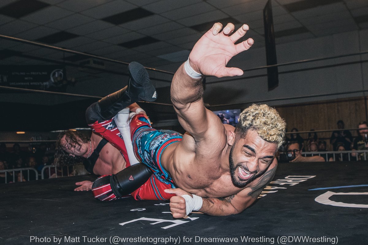 wrestletography's tweet photo. Connor Hopkins vs Stephen Wolf
@Hopper2017 @StephenWolf309
@DWWrestling #DW617 https://t.co/PjygmLqp4U