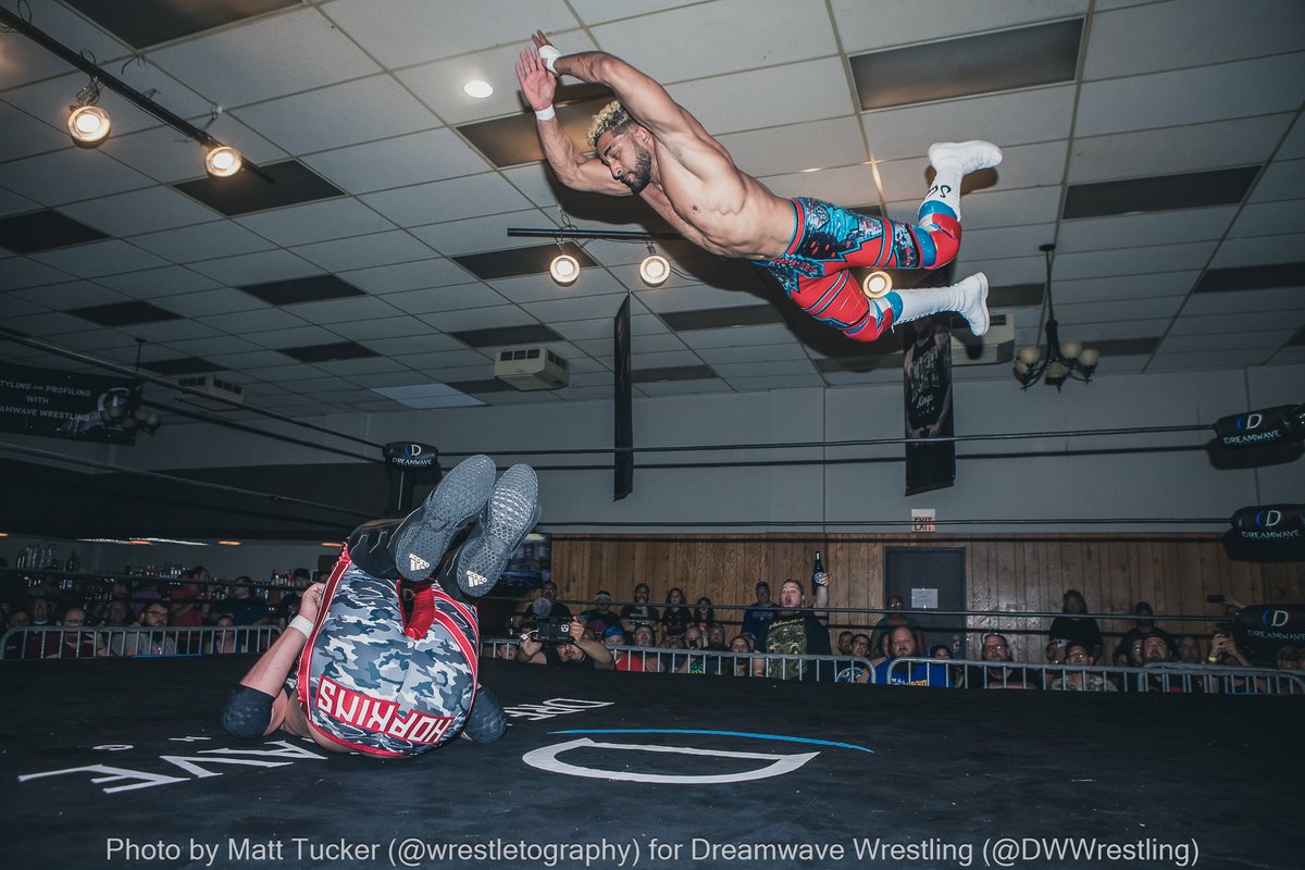 wrestletography's tweet photo. Connor Hopkins vs Stephen Wolf
@Hopper2017 @StephenWolf309
@DWWrestling #DW617 https://t.co/PjygmLqp4U