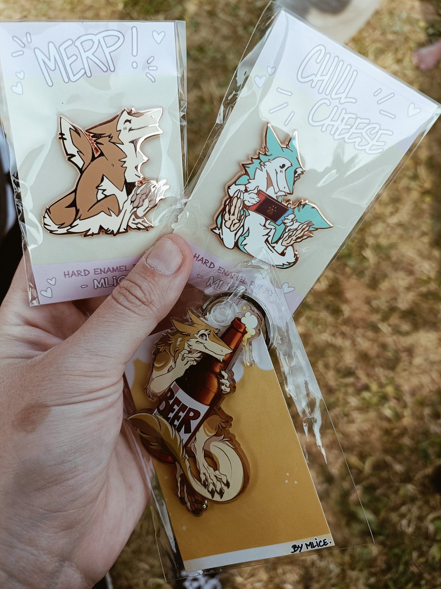 ShezaTheSergal's tweet photo. some #Castlecon impressions! had an absolute blast this weekend<3 I thank everyone for this lovely experience πβ₯οΈ
suiters are @Mlice_the_Hyena and @Valdrec1 β¨ https://t.co/dXnDxJovc5